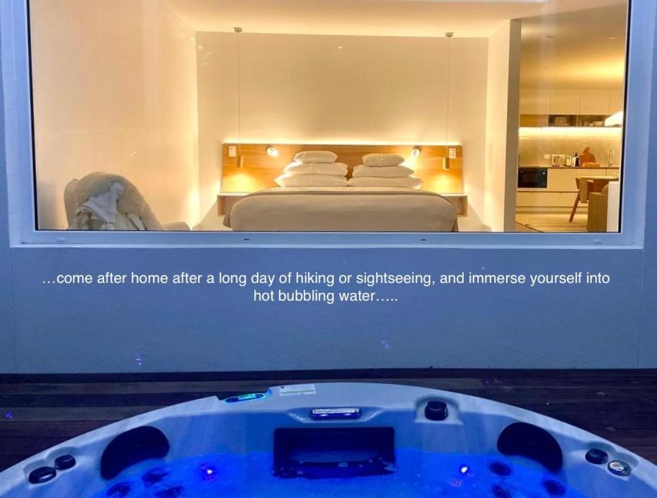Saltwater - Absolute Oceanfront, Fire Pits, Some Villas With Hot Tubs And Sauna Falmouth Eksteriør bilde