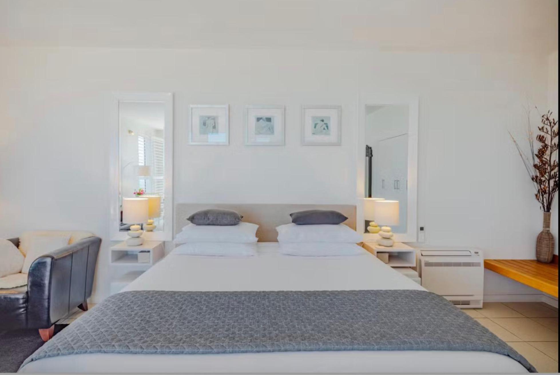 Saltwater - Absolute Oceanfront, Fire Pits, Some Villas With Hot Tubs And Sauna Falmouth Eksteriør bilde