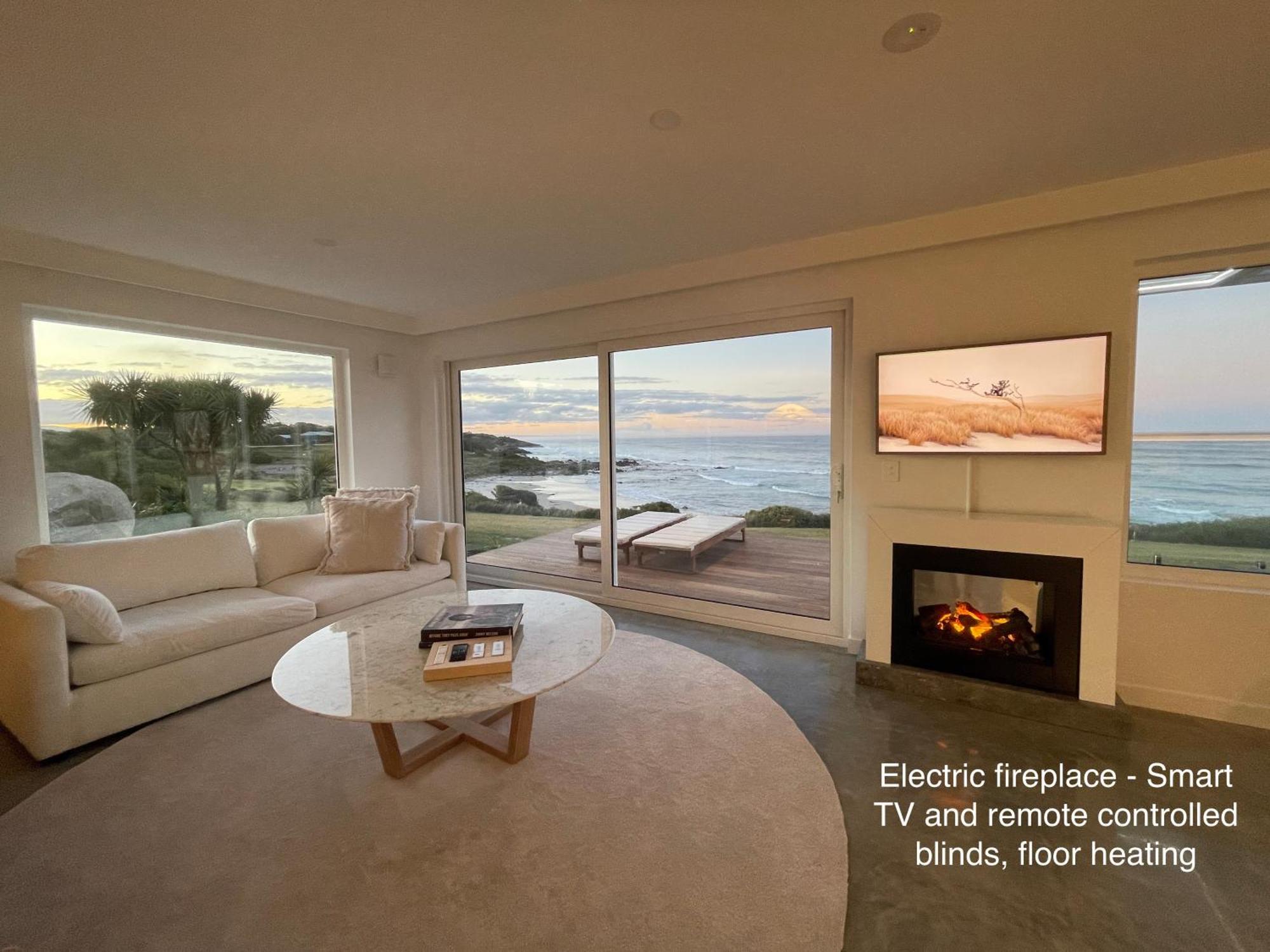 Saltwater - Absolute Oceanfront, Fire Pits, Some Villas With Hot Tubs And Sauna Falmouth Eksteriør bilde