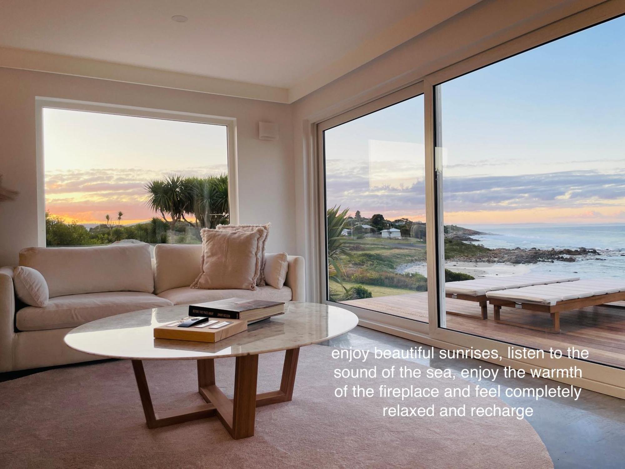 Saltwater - Absolute Oceanfront, Fire Pits, Some Villas With Hot Tubs And Sauna Falmouth Eksteriør bilde