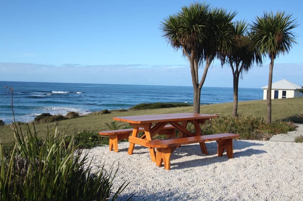 Saltwater - Absolute Oceanfront, Fire Pits, Some Villas With Hot Tubs And Sauna Falmouth Eksteriør bilde