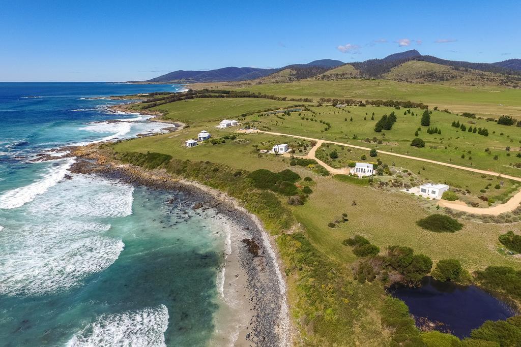 Saltwater - Absolute Oceanfront, Fire Pits, Some Villas With Hot Tubs And Sauna Falmouth Eksteriør bilde