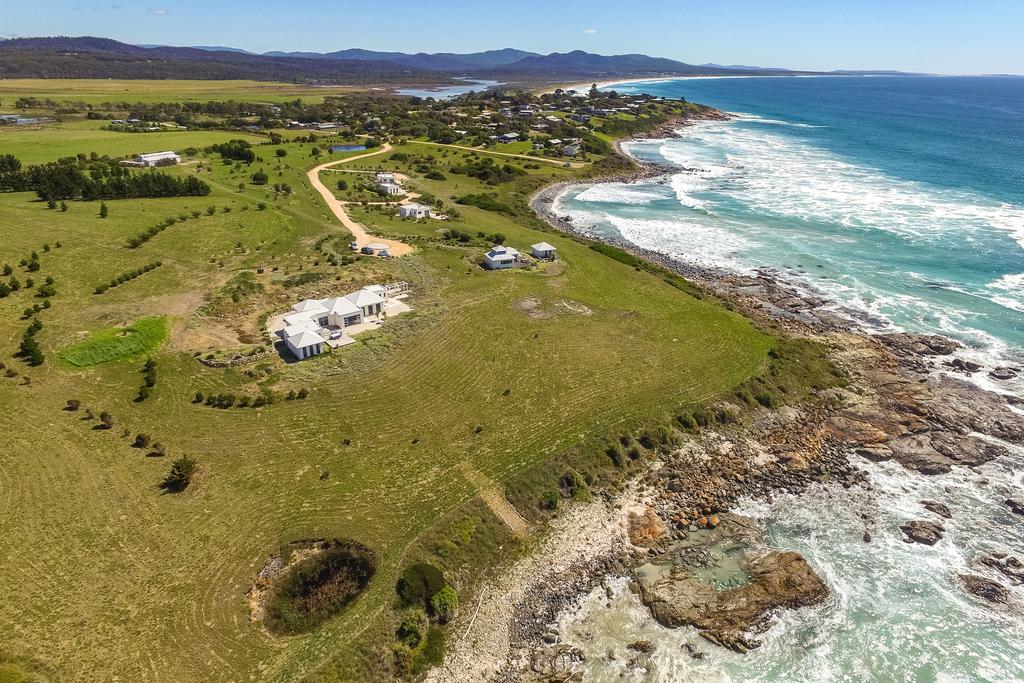 Saltwater - Absolute Oceanfront, Fire Pits, Some Villas With Hot Tubs And Sauna Falmouth Rom bilde
