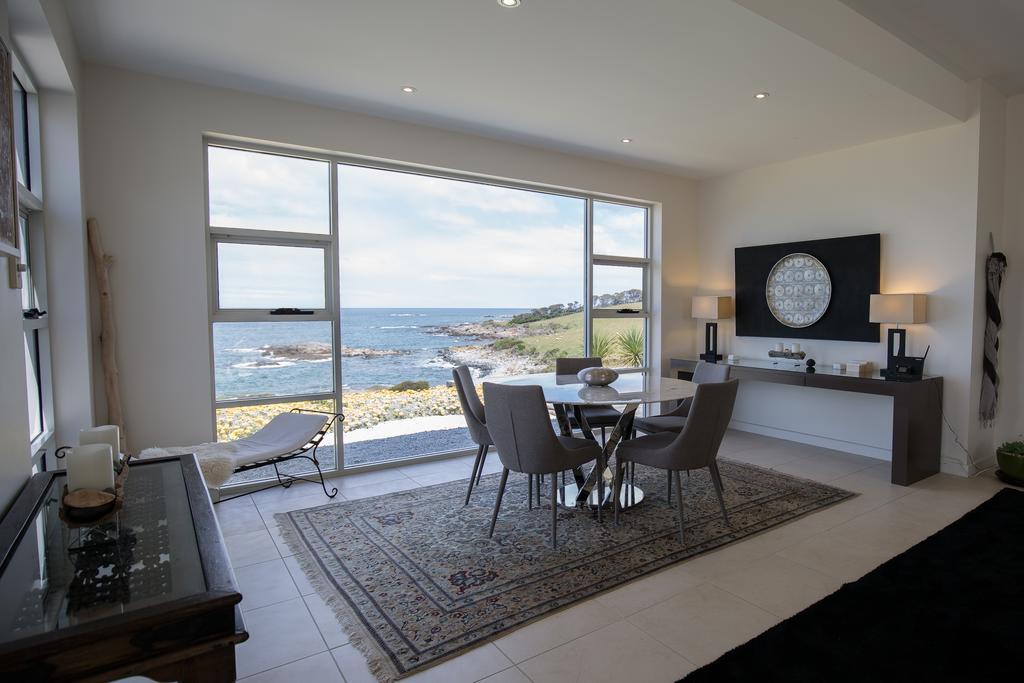 Saltwater - Absolute Oceanfront, Fire Pits, Some Villas With Hot Tubs And Sauna Falmouth Eksteriør bilde