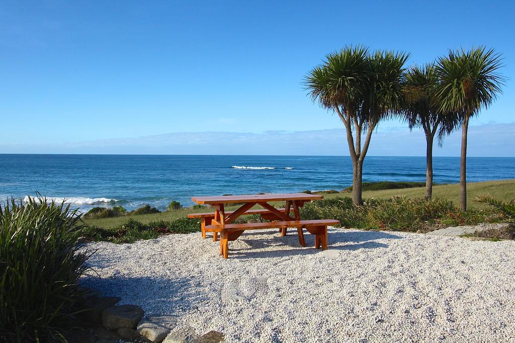 Saltwater - Absolute Oceanfront, Fire Pits, Some Villas With Hot Tubs And Sauna Falmouth Eksteriør bilde