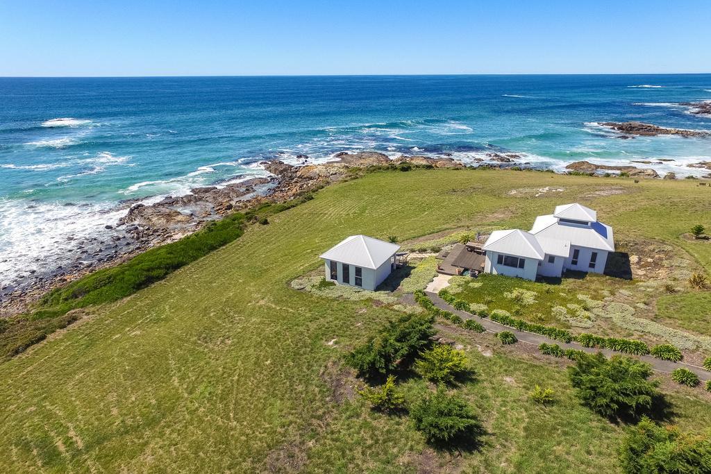 Saltwater - Absolute Oceanfront, Fire Pits, Some Villas With Hot Tubs And Sauna Falmouth Eksteriør bilde